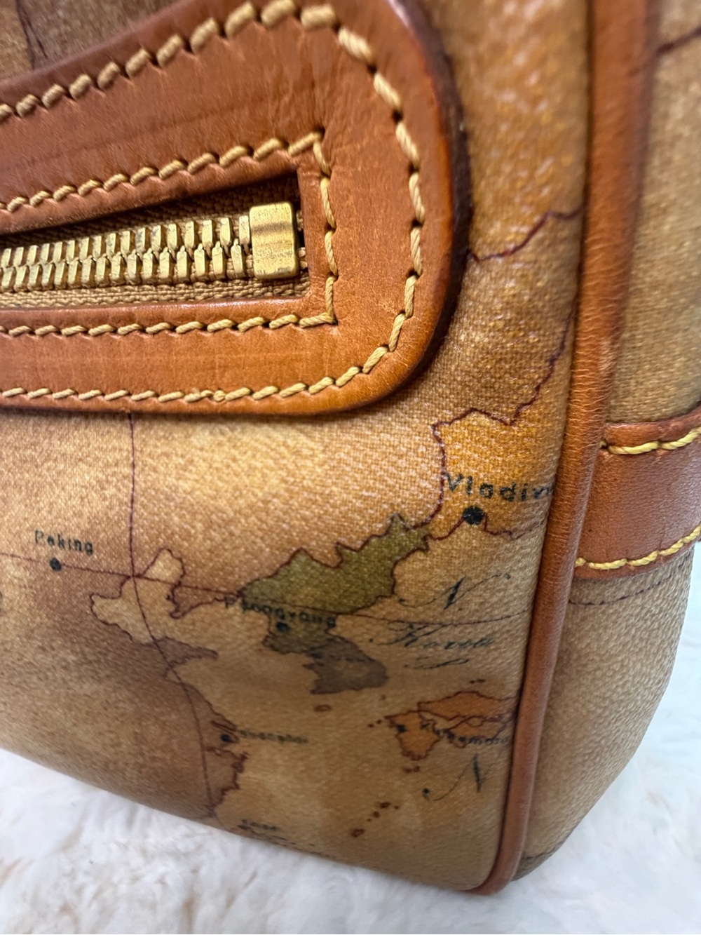 Alviero Martini 1ª Classe Geo Map Vintage Crossbody Satchel Italy - Picture 14 of 14